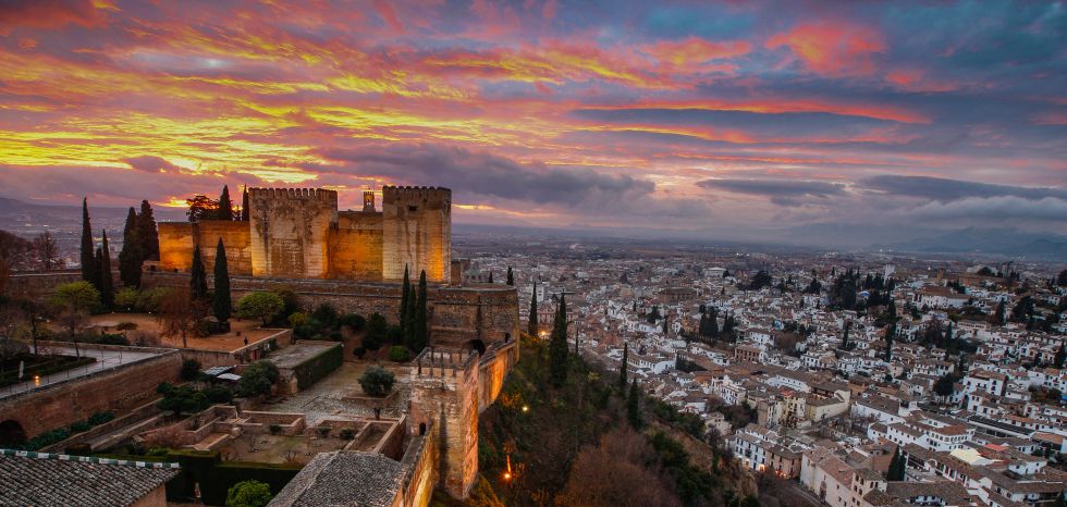 Guided tours of the Alhambra of Granada